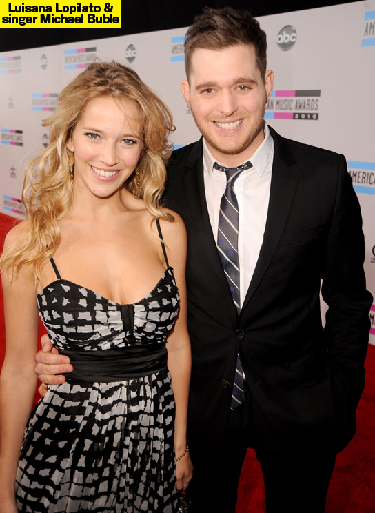 033111_michael_buble_married_544