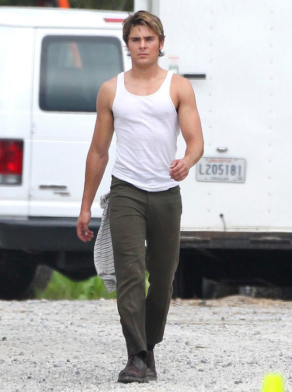 Zac Efron filming the movie ‘Paperboy’