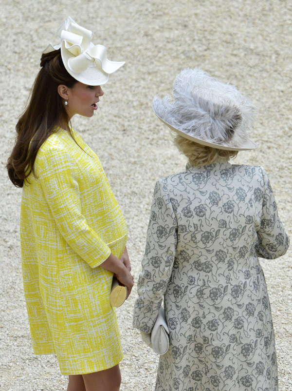 Kate-Middleton-big-bump-yellow-dress-1