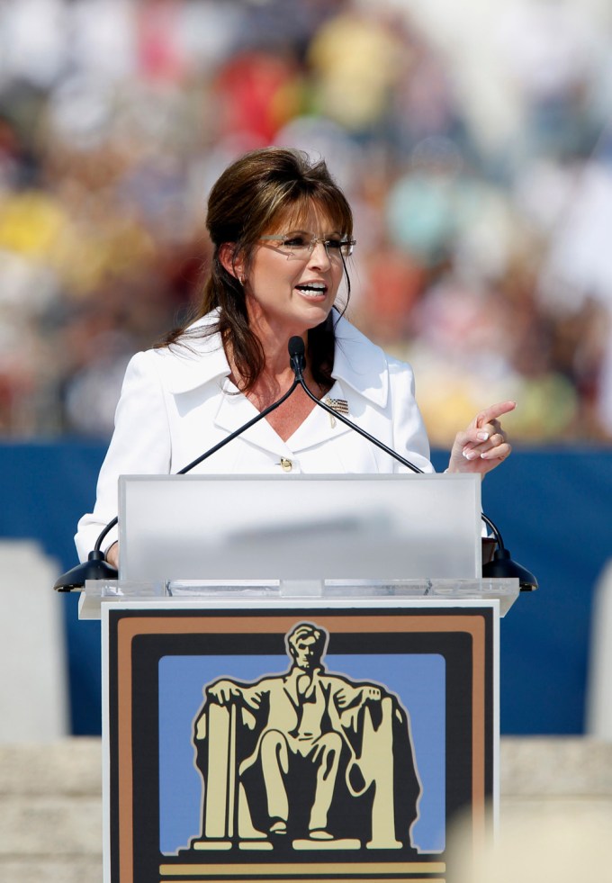 Sarah Palin Rallies in DC