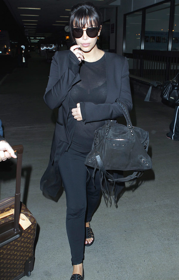 Kim-Kardashian-arriving-at-LAX-from-Atlanta-March18