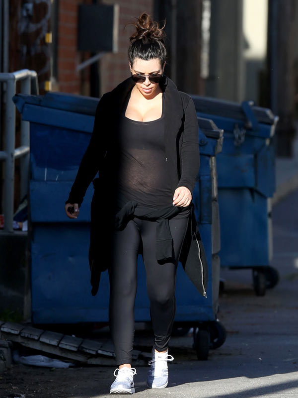 kim-kardashian-leaving-gym-april-9-ftr