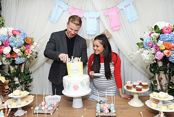 Sean and Catherine Lowe Cut Their Baby Shower Cake
