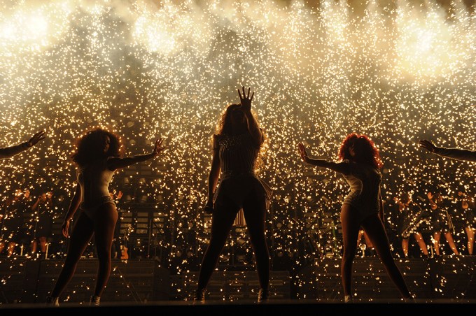 Beyonce – Mrs Carter World Tour – , Los Angeles, USA