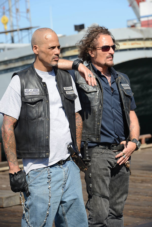 sons-of-anarchy-Playing-with-Monsters-ep-703-fx-5