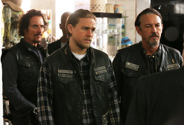 sons-of-anarchy-red-rose-dec-2-fx–4