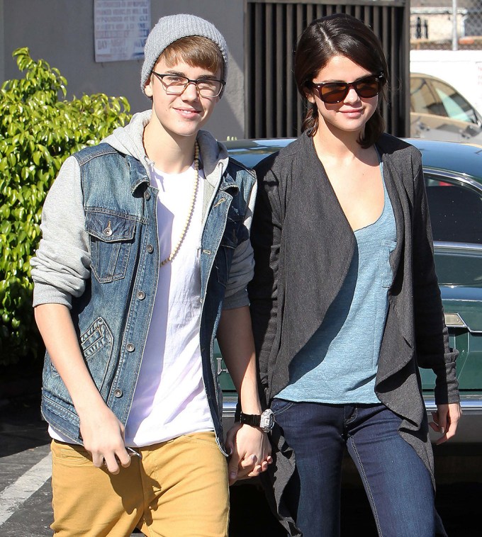 Justin Bieber and Selena Gomez Out and About, Los Angeles, America – 21 Nov 2011