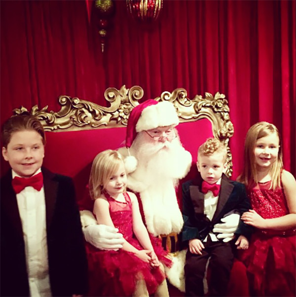 tori-spelling-kids-santa-christmas-2014