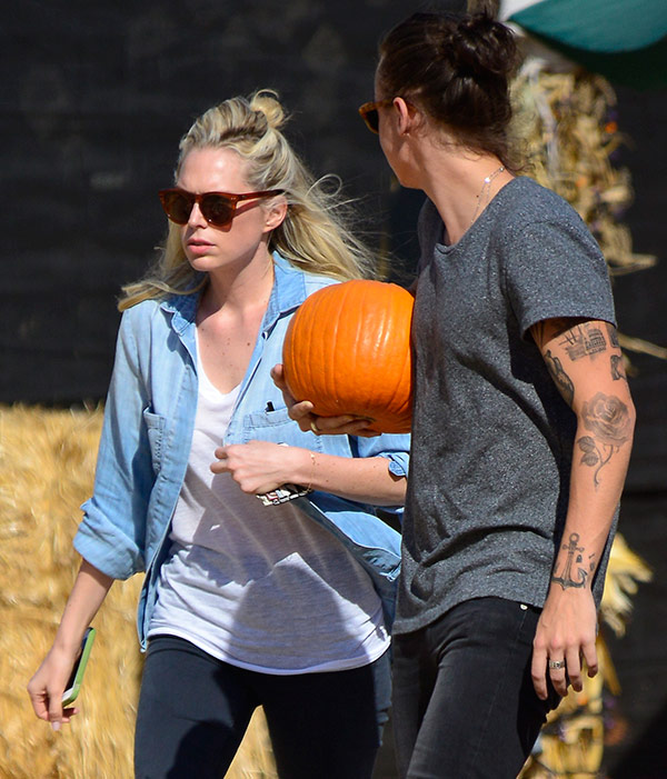 Harry Styles and Erin Foster on a pumpkin patch date