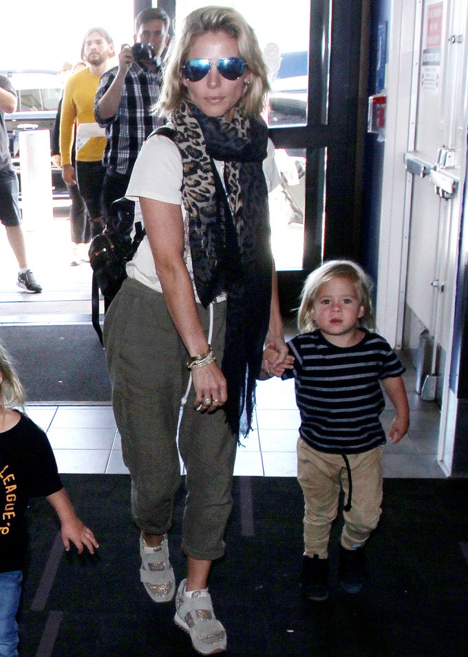 Chris Hemsworth & Elsa Pataky At The Airport