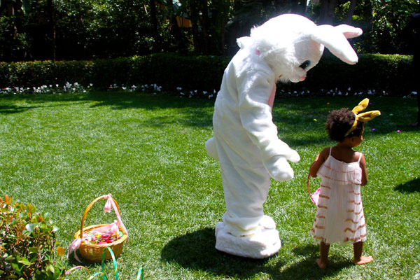blue-ivy-easter-bunny