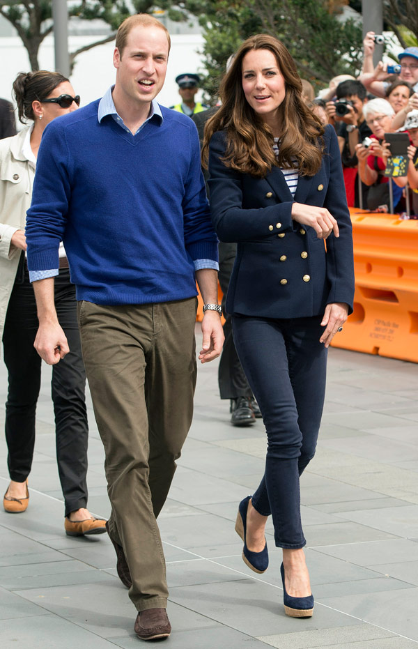 kate-middleton-blue-jeans-gallery