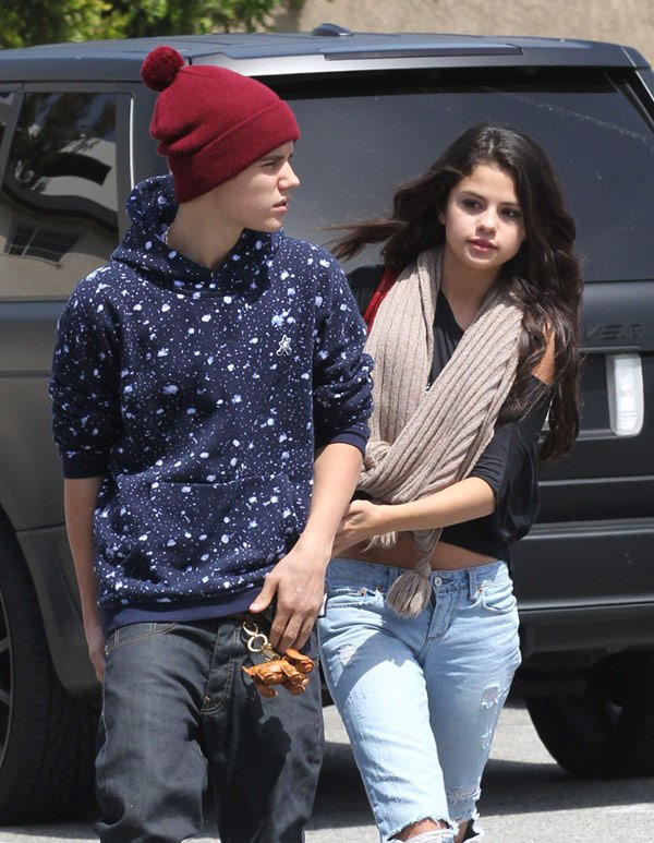 justin bieber and selena gomez pregnant pictures