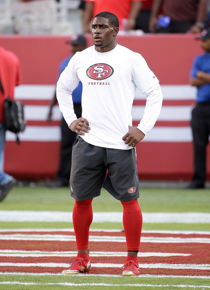 Reggie Bush Warms Up Before Playing The Seattle Seahawks