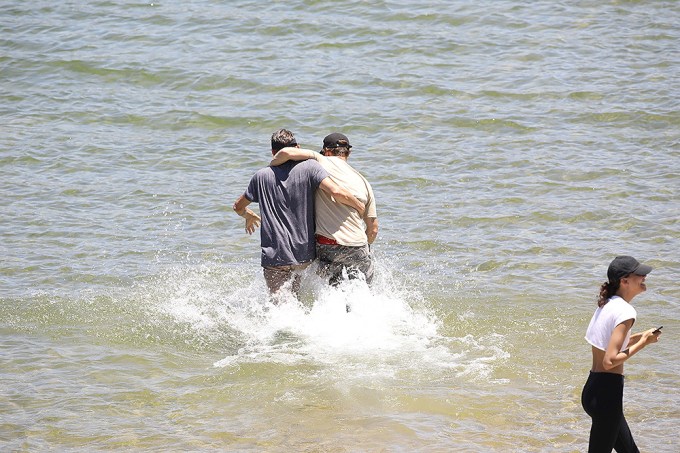 Ryan Dorsey & Naya Rivera’s dad George enter Lake Piru