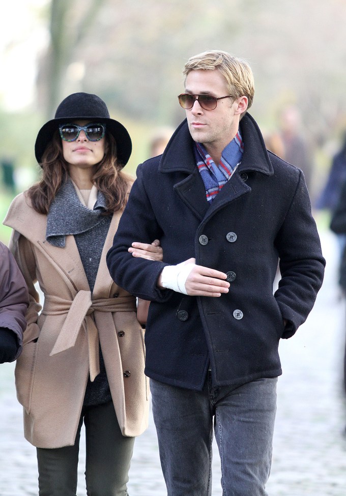 Eva Mendes & Ryan Gosling Take A Stroll