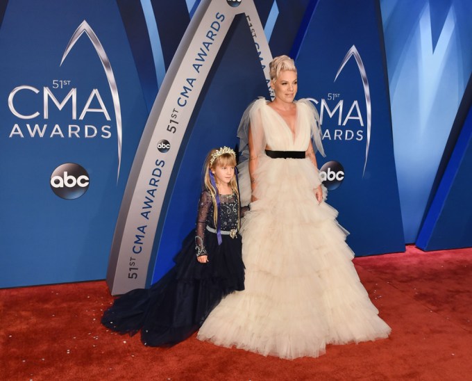 Pink and her daughter at the 2017 CMA Awards