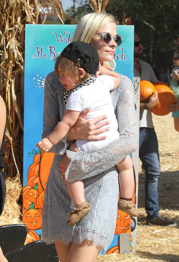 Jamie King at a pumpkin patch with her family