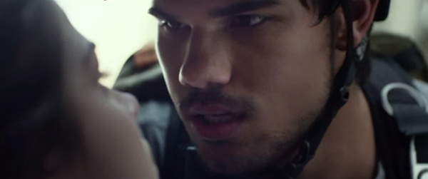 tracers-trailer–4