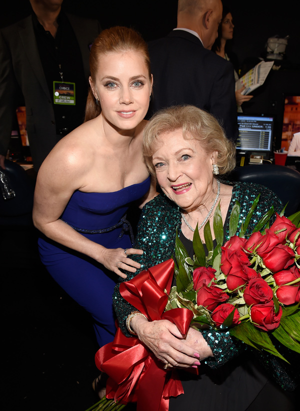amy-adams-betty-white-peoples-choice-awards-2015