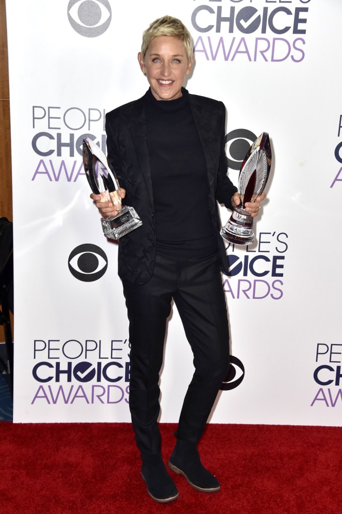 Ellen DeGeneres Doubles Up At The 2016 People’s Choice Awards