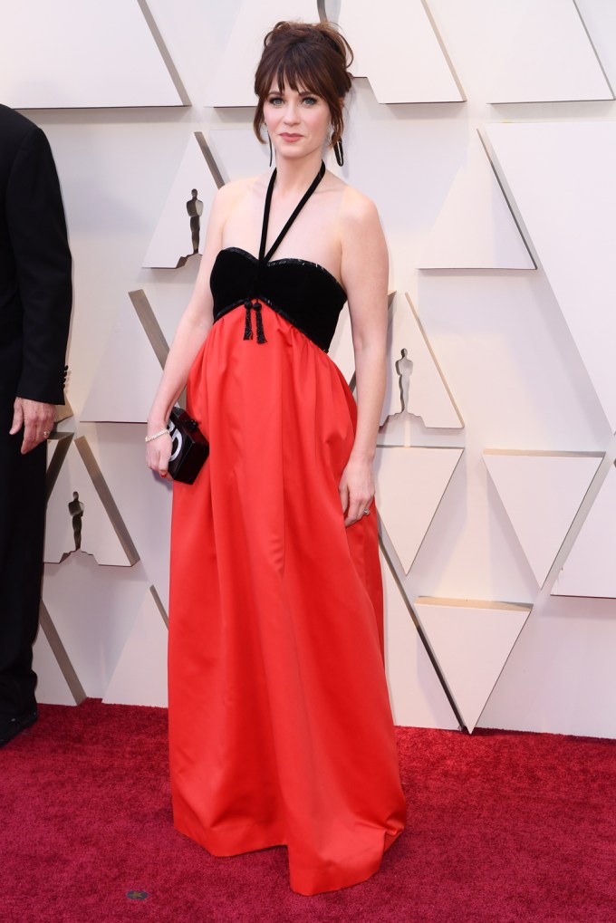 Zooey Deschanel At 2019 Oscars