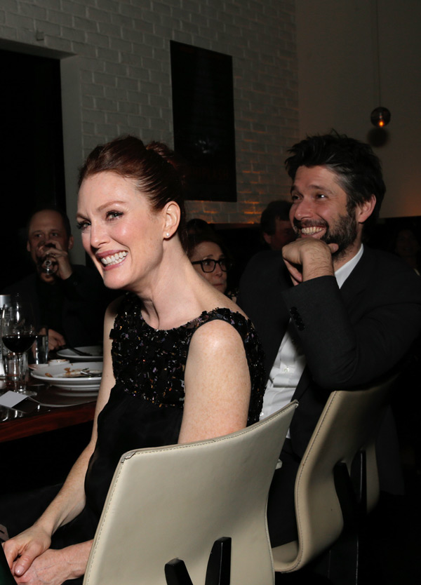 Julianne-Moore-in-light-up-Tom-Ford-pre-party-scars-2
