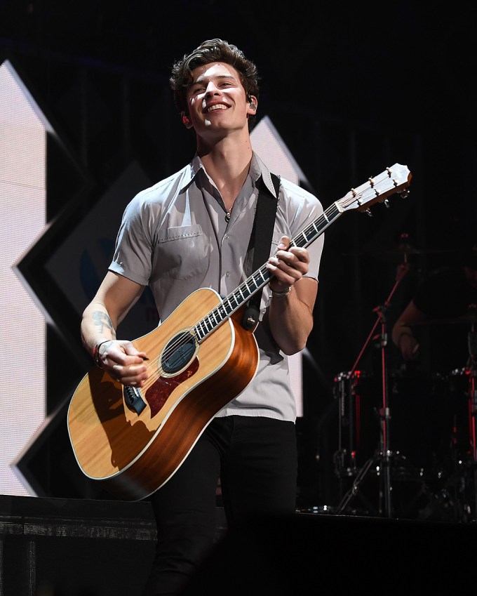 Shawn Mendes at the Y100 iHeartRadio Jingle Ball