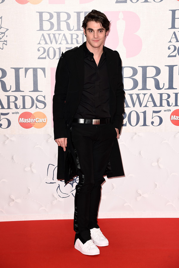 rj-mitte-brit-awards-2015-brits