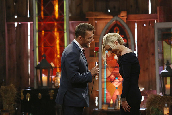 Chris-Soules-Whitney-Bischoff-bachelor-finale-rose-final-4