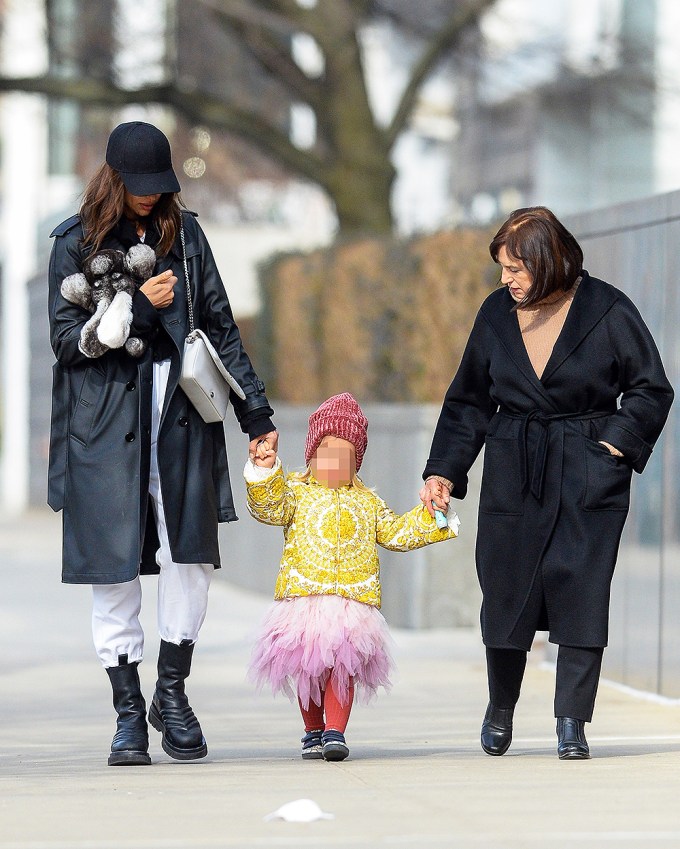Irina Shayk and daughter Lea take a stroll with Grandma