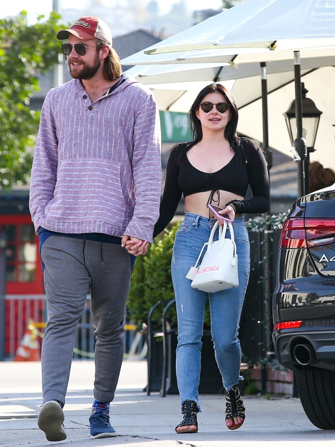 Ariel Winter and Luke Benward can’t take their eyes off each other while grabbing lunch