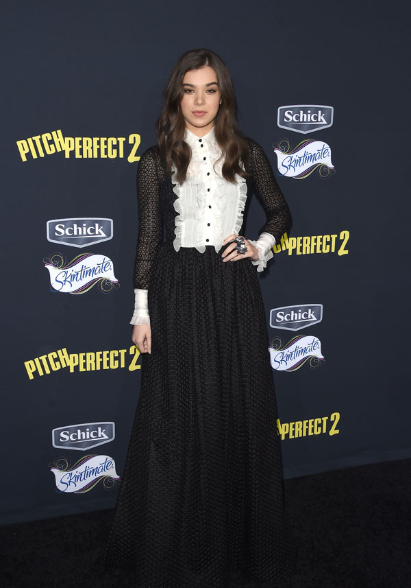 hailee-steinfeld-pitch-perfect-2-premiere-01