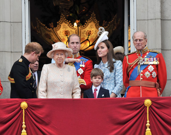 prince-george-prince-william-trooping-in-colour-05