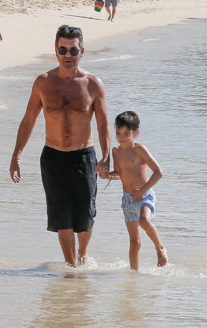 Simon Cowell shows off his slimmed-down toned physique