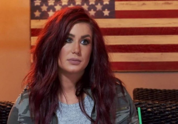 Chelsea Houska pregnant and looking serious