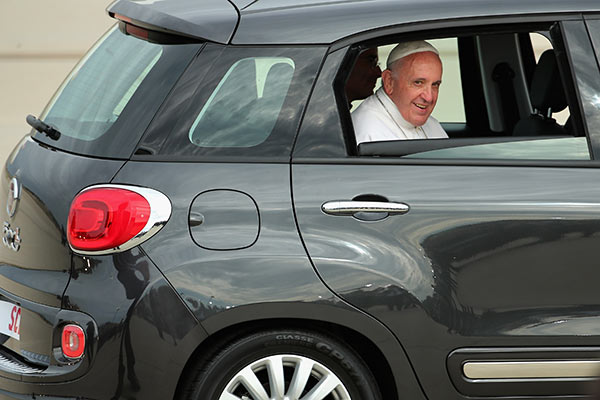 pope-francis-visit-usa-popemobile-gty-9