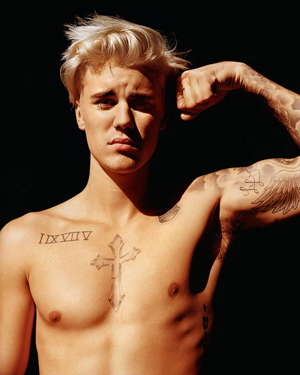 Justin Bieber Shirtless Pictures in Miami December 2015