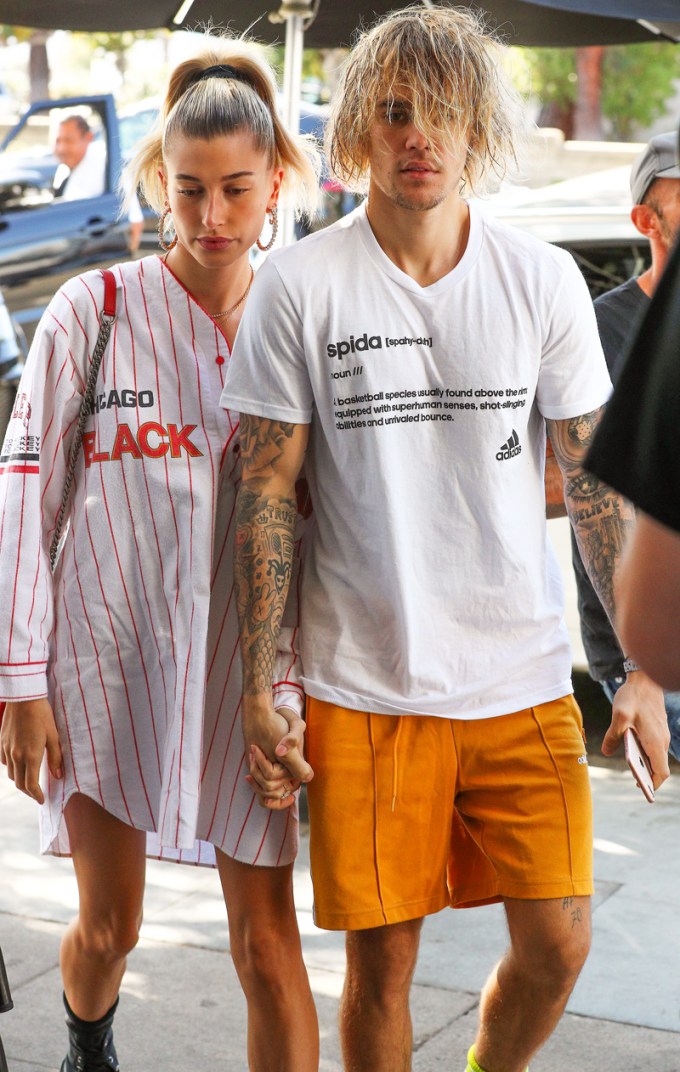 Justin Bieber & Hailey Baldwin looking serious in Los Angeles