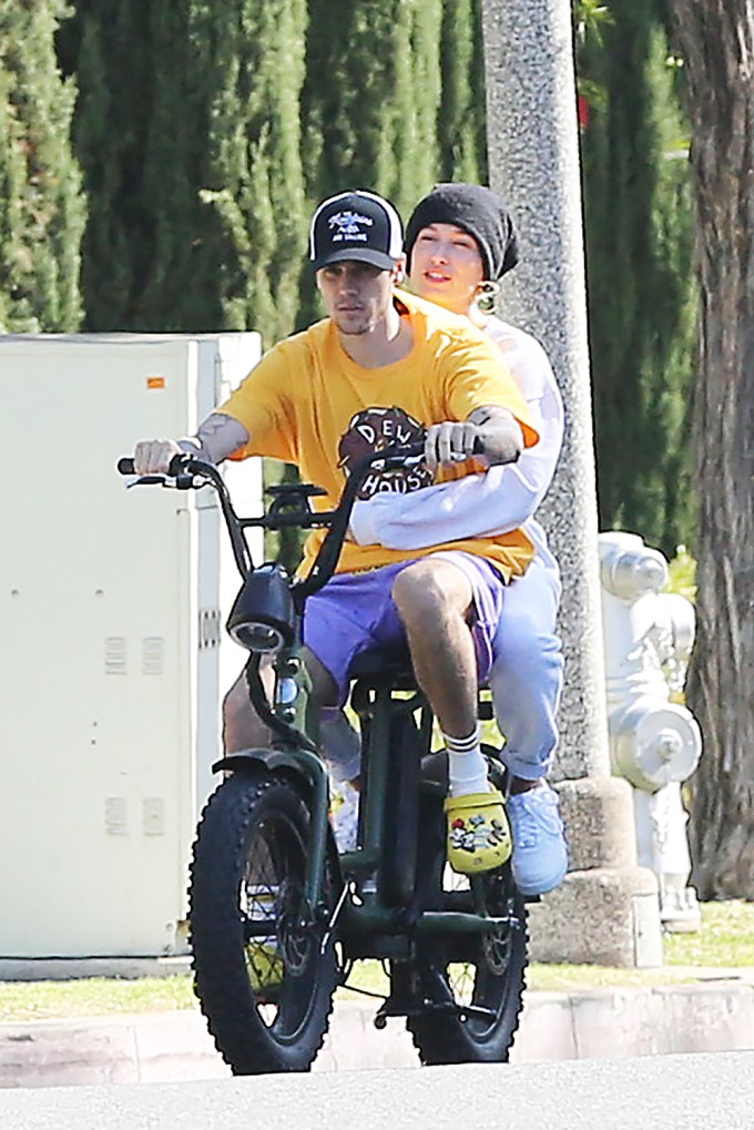 Justin Bieber & Hailey Baldwin go for a bike ride