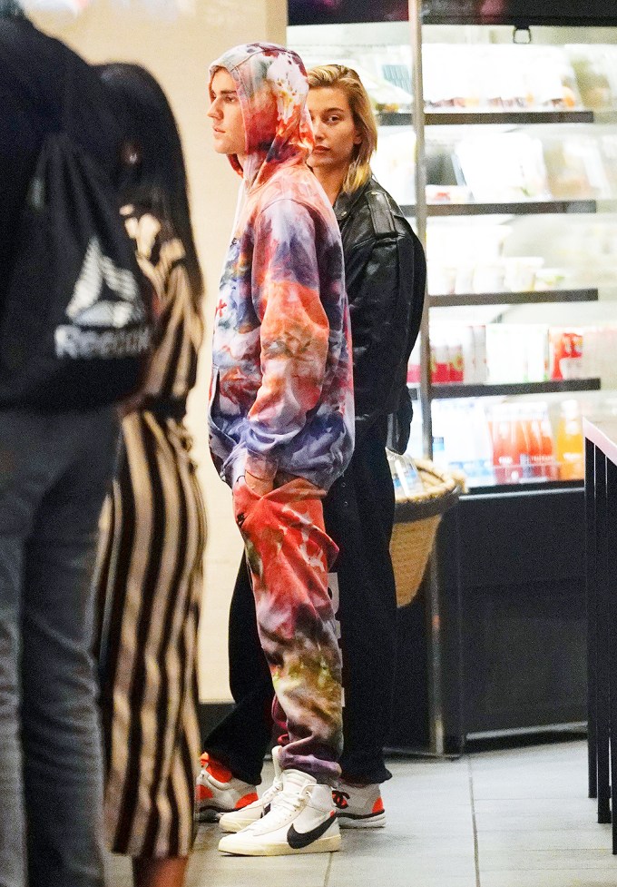 Justin Bieber & Hailey Baldwin at Starbucks