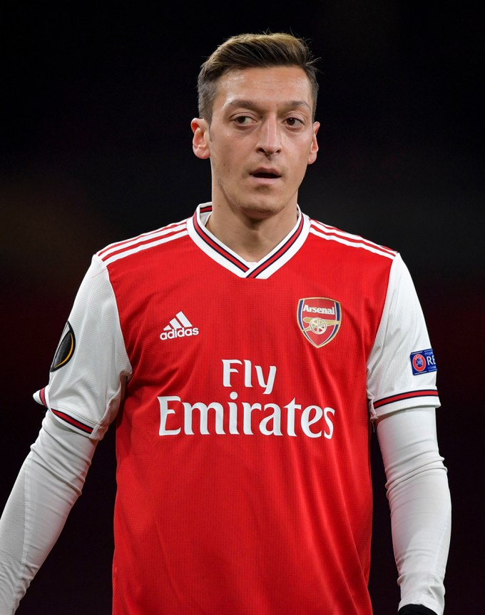 Mesut Ozil Focusing In On The Pitch
