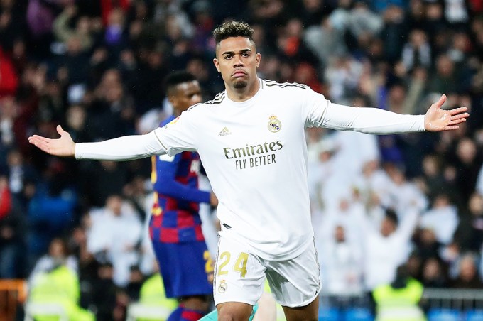 Mariano Diaz of Real Madrid hairstyle during the La Liga match
