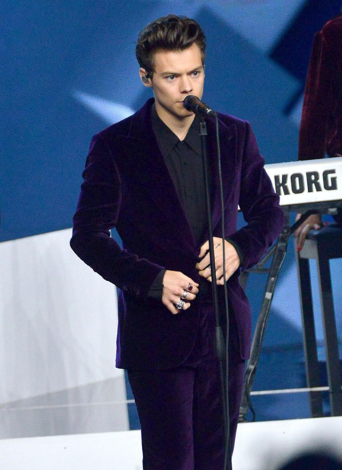 Harry Styles Performing On ‘X Factor’ Italy