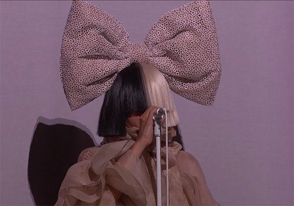 sia-slays-the-voice-finale-With-Amazing-cheap-thrills-performance-ftr