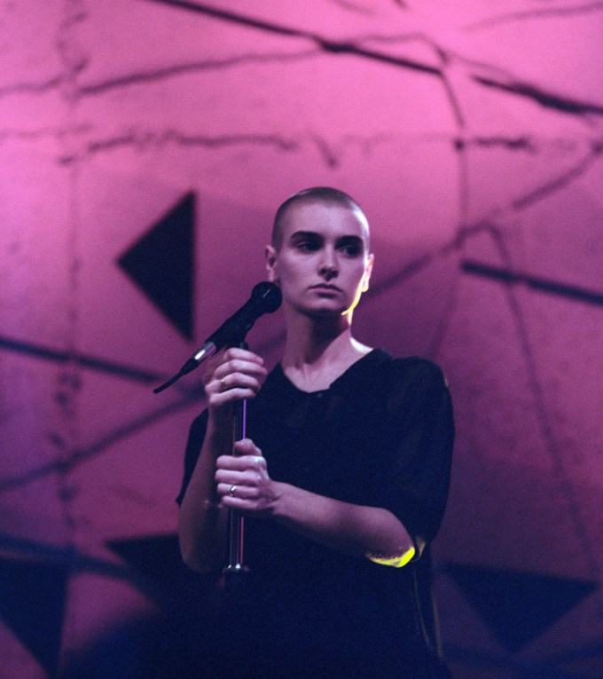 Sinead O’Connor Performs in 1987