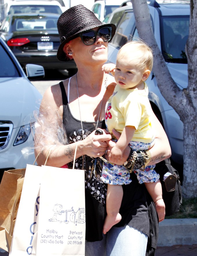 Pink Takes Baby Willow Toy Shopping In 2012