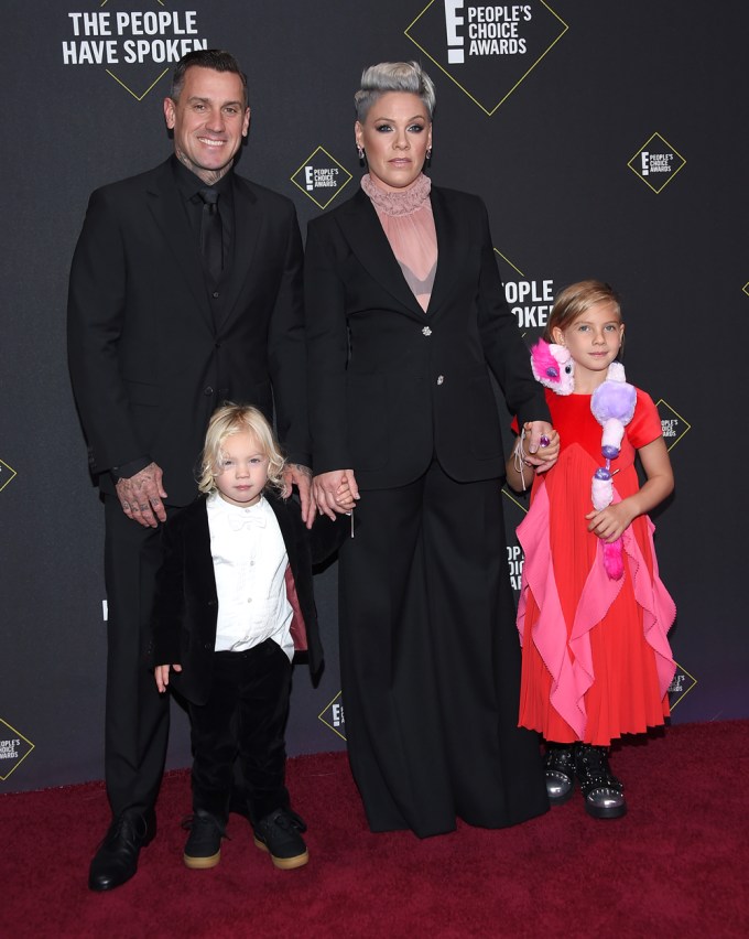 Pink & Carey Hart Take The Kids To The People’s Choice Awards