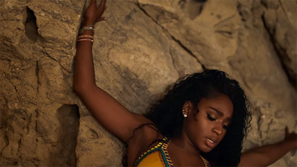 _fifth-harmony-drops-sexy-all-in-my-head-video-15