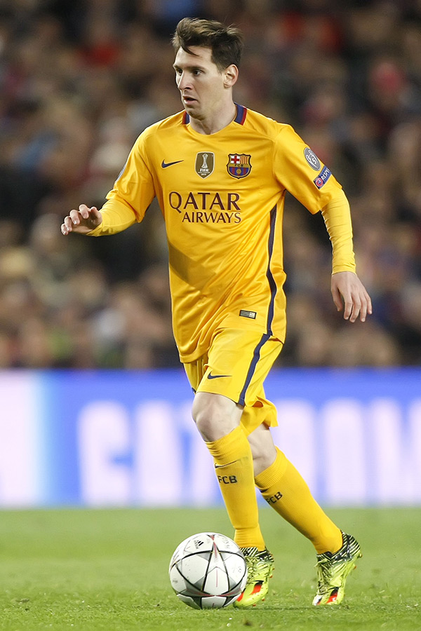 Lionel Messi in yellow